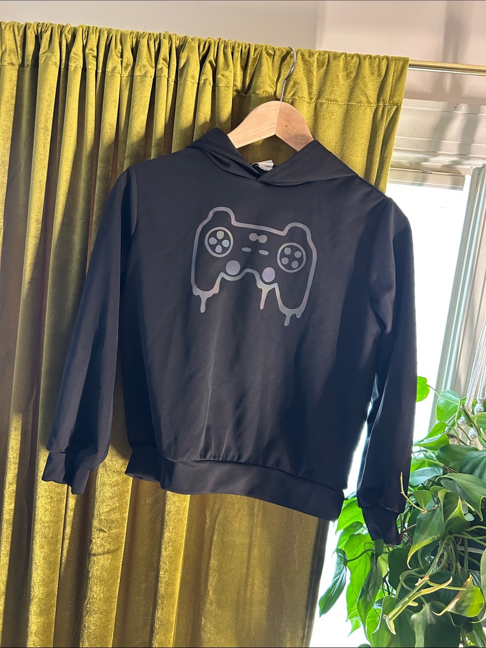 Black Gaming Controller Hoodie - Unbranded